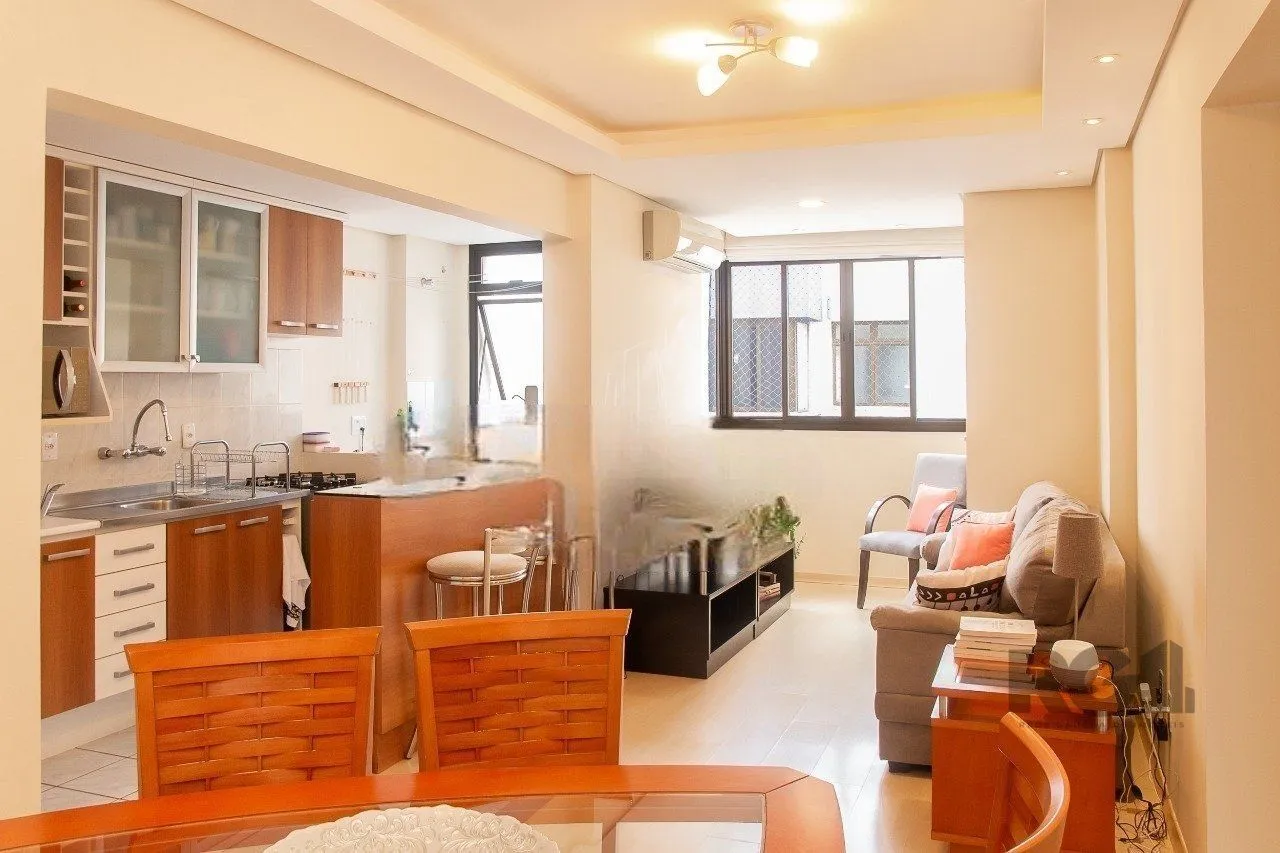Apartamento a venda ,02 dormitórios mobiliado na Cidade Baixa,61m² privativos