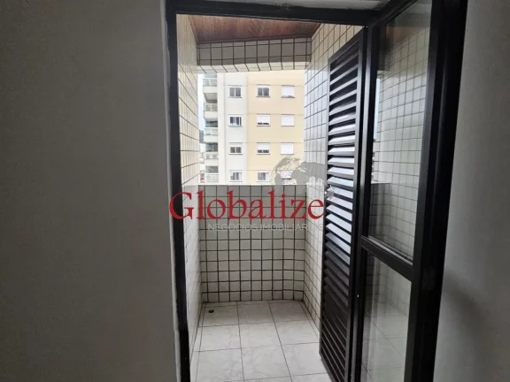 Imagem Apartamento à venda com 75m², 2 quartos, 1 suíte, vaga demarcada, sacada por R$560.000,00 no Campo Grande em Santos