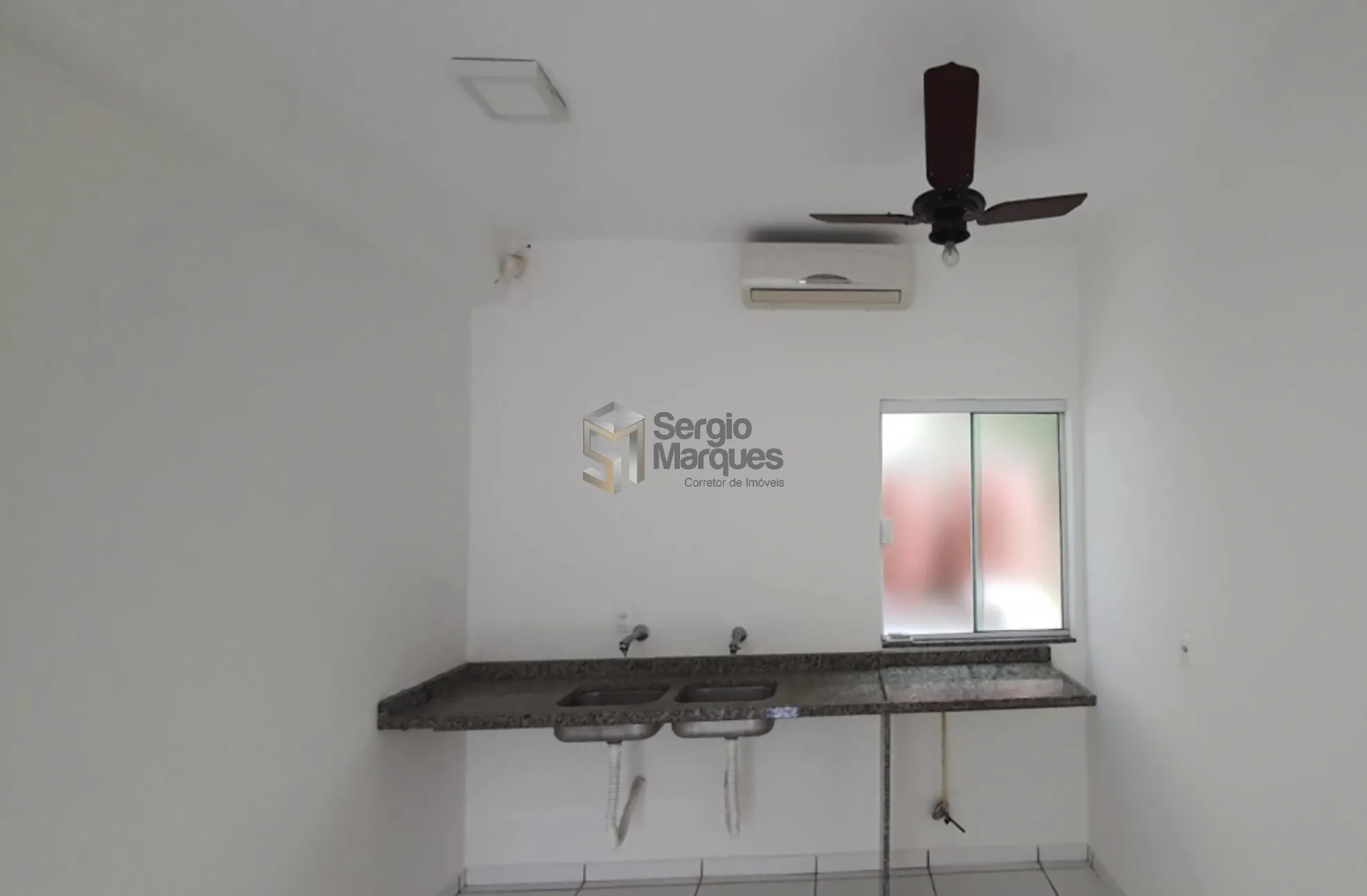 Imagem Salão Comercial à venda - 319m² - Umuarama-PR