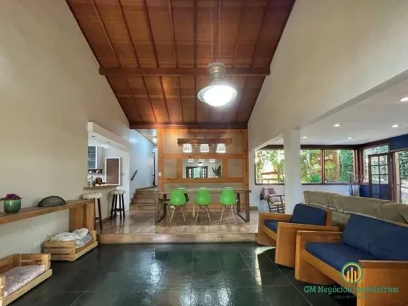 Imagem Casa Semitérrea com 4d/1ste. , lareira, piscina e gazebo!