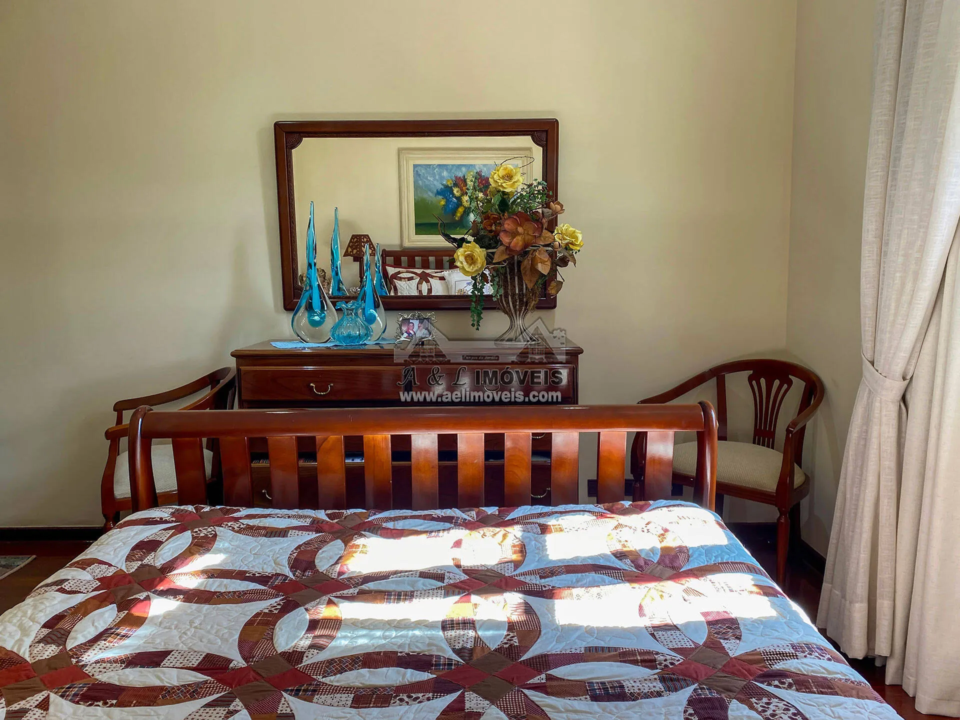 Imagem Apartamento à venda em Campos do Jordão - Com 3 suítes no Capivari