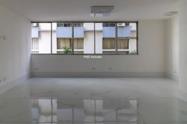 Imagem Apartamento com 4 Quartos e 2 Suítes em Santa Cecília, São Paulo - 120m² - Imperdível!