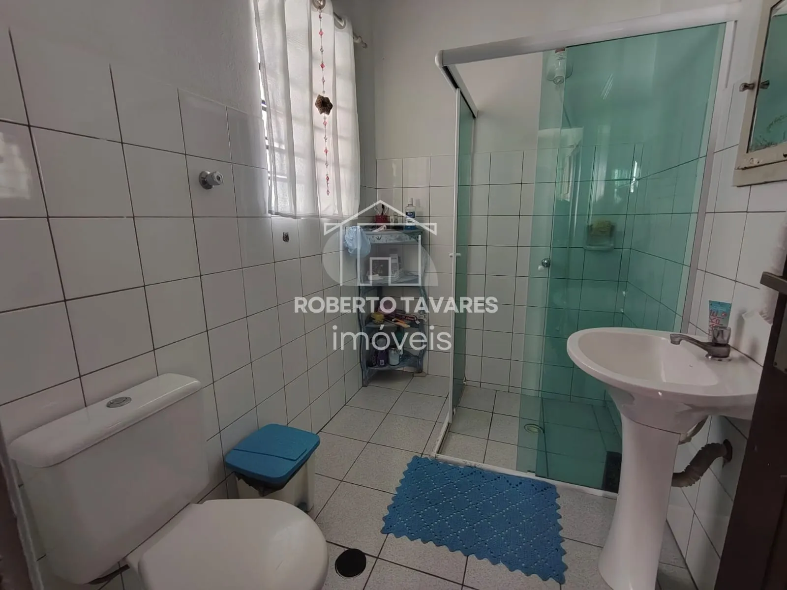 Imagem Apartamento com 2 dormitórios, sala para dois ambientes, cozinha, banheiro, quarto de serviço e banheiro, 1 vaga de garagem....
