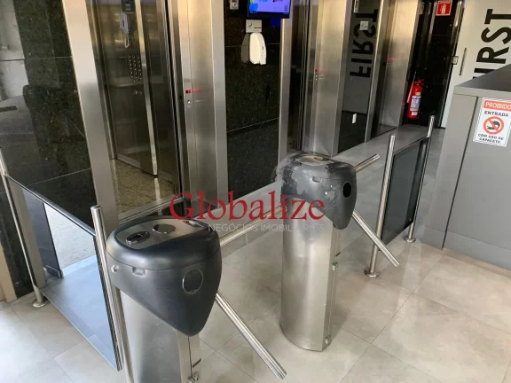 Imagem Sala comercial de 45m² para alugar por R$ 3.690,00 pacote em Santos