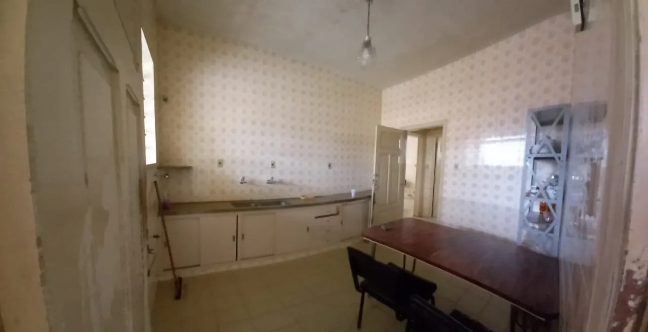 Imagem Casa à venda 7 Quartos, 3 Vagas, Centro, Guaratinguetá - SP