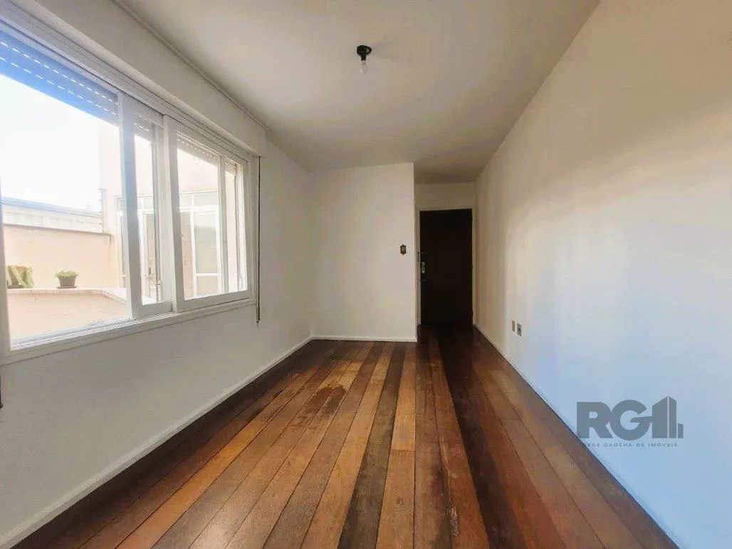 Imagem Excepcional apto. com excelente localização, na Rua Gomes Jardim 2 quartos com vaga.