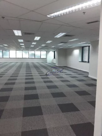 Imagem Conjunto 775 m² 13 banheiros 21 vagas 775 m²área útil 1.772 m²área total