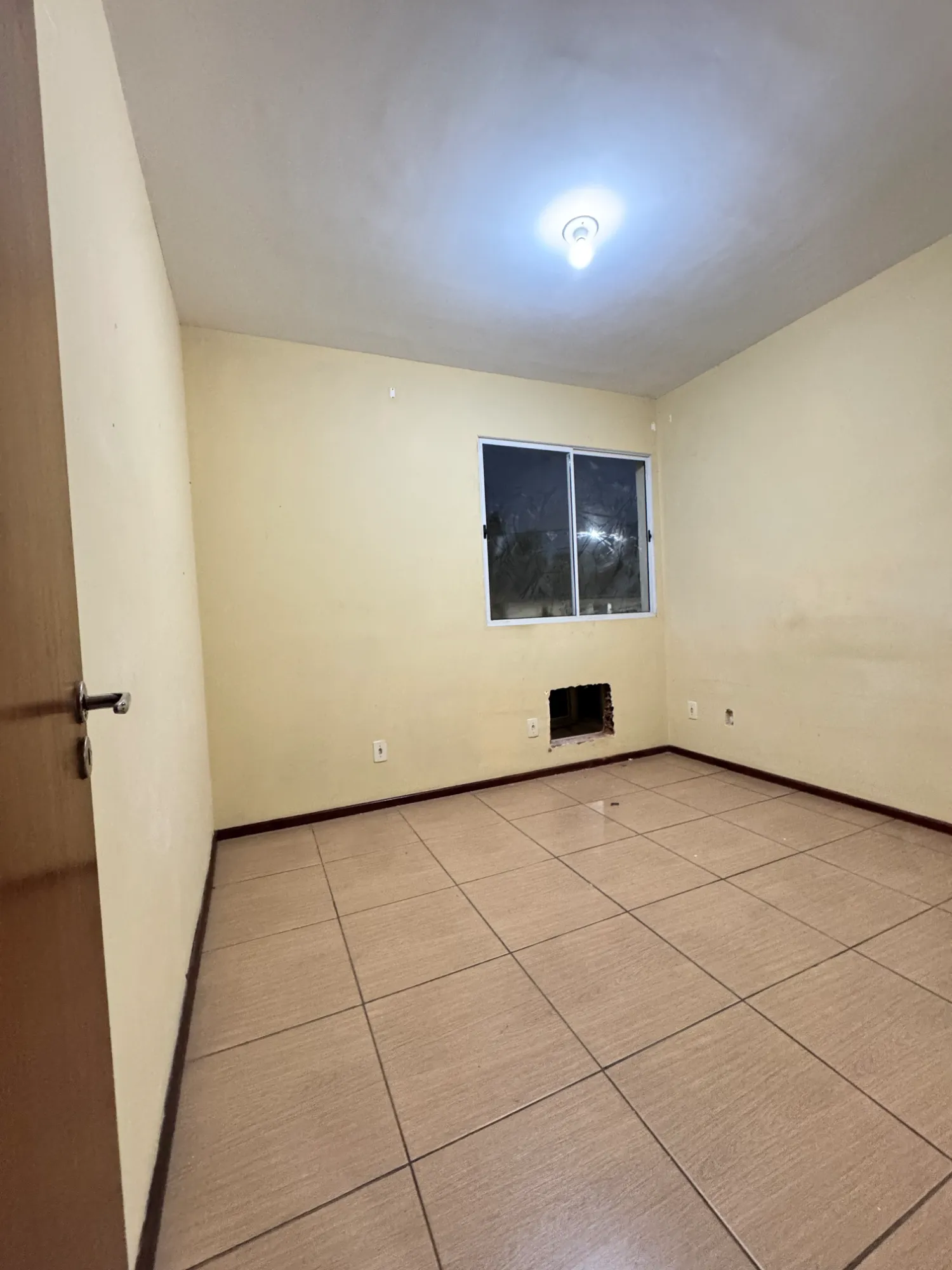 Imagem Casa com 2 Quartos à Venda, 100 m² em Guaratiba - Rio de Janeiro