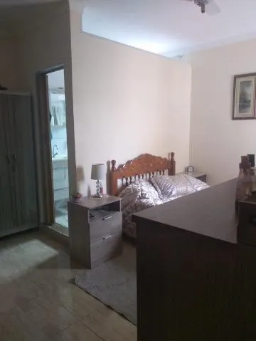 Imagem VENDA DE SOBRADO NO PARQUE PIRATININGA, EM ITAQUAQUECETUBA/SP, 125m² com 2 casas, área gourmet com churrasqueira e garagem com 2 vagas. CONSULTE-NOS.
