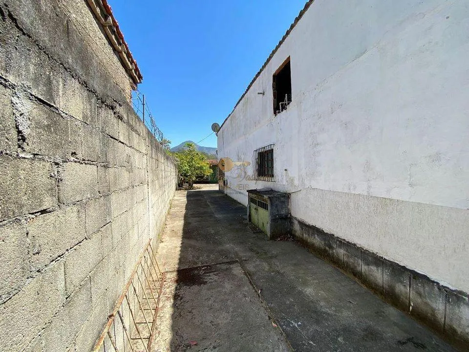 Imagem Casa para Venda em Teresópolis / RJ no bairro Pimenteiras