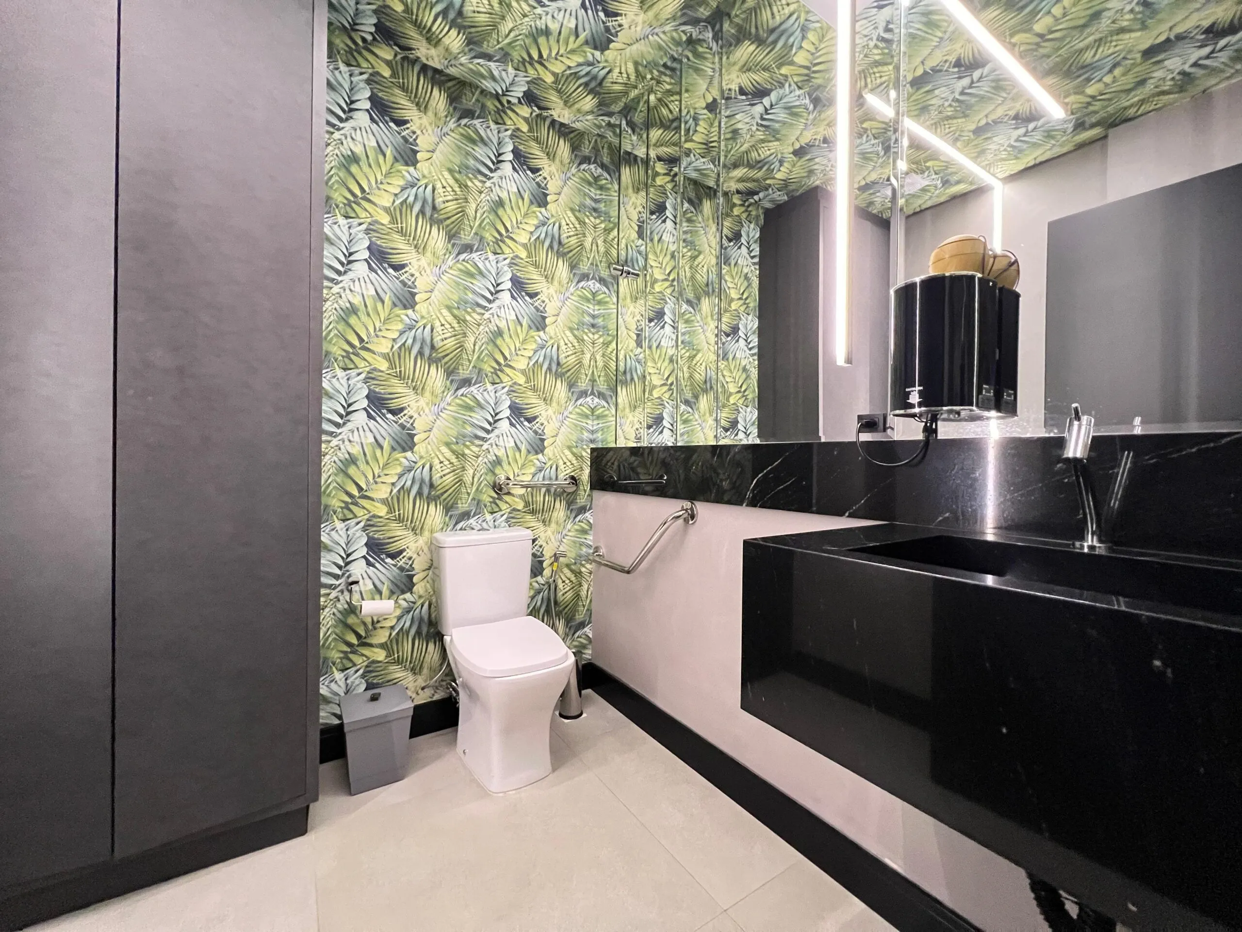 Imagem Sala Comercial à venda com 100m2 por R$ 1.900.000,00