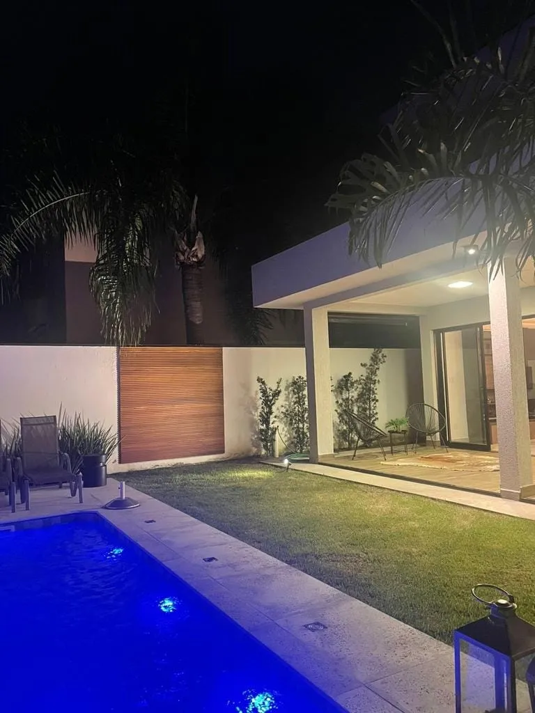 Imagem Casa à venda 3 Quartos, 3 Suites, 2 Vagas, 330M², Taubaté Village, Taubaté - SP | Condominio Taubaté Village