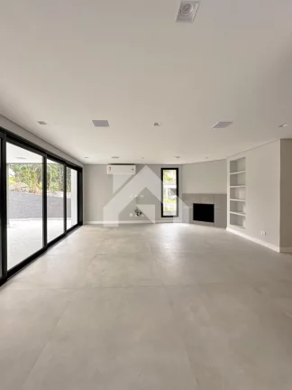 Imagem Casa de Condomínio em Alphaville - Santana de Parnaíba