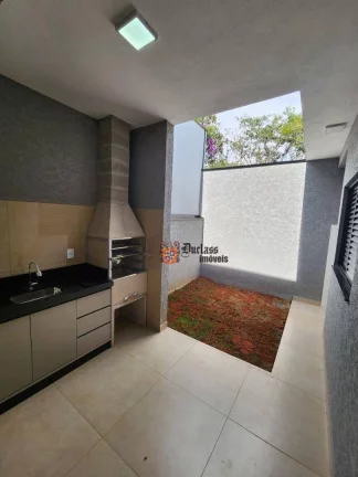 Imagem Casa com 3 dormitórios à venda, 115 m² por R$ 620.000,00 - Monreale - Bragança Paulista/SP