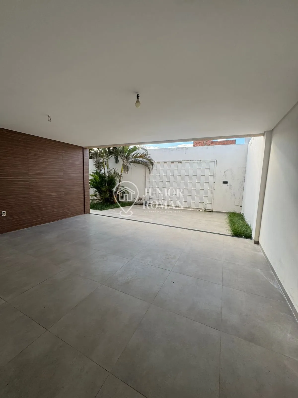 Imagem LINDO SOBRADO ALTO PADRAO 252M² - OPORTUNIDADE NO JD VITORIA - BARREIRAS/BA