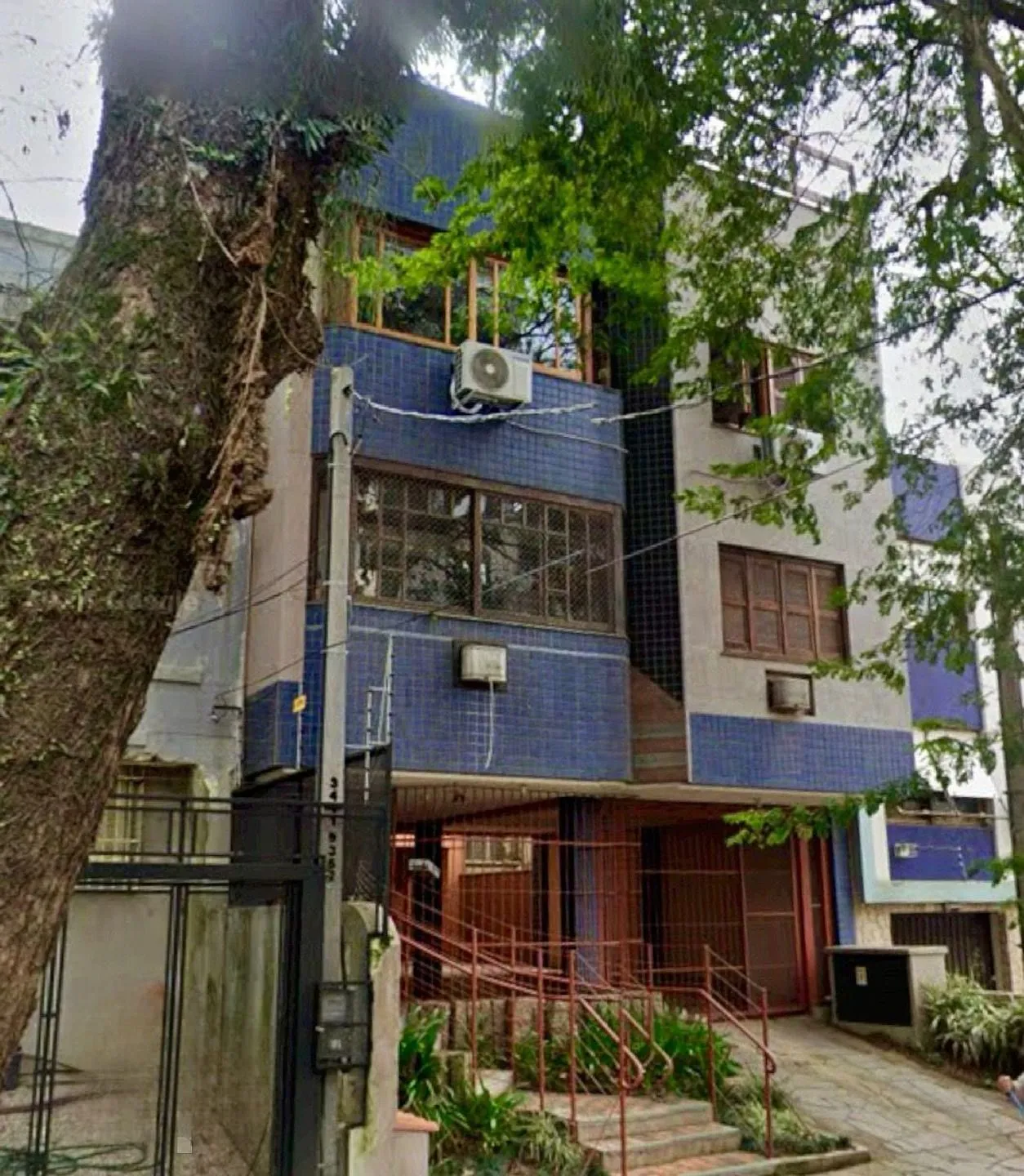 Imagem Apartamento de 3 quartos e 2 vagas de garagem no bairro Petrópolis em POA