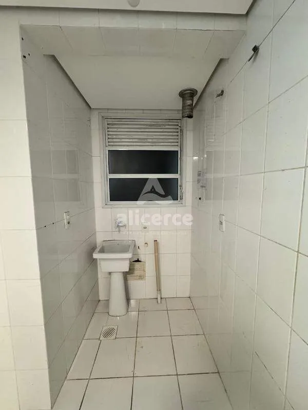 Imagem Apartamento à venda com 2 quartos 1 suíte, 75,02m² em Barreiros São José