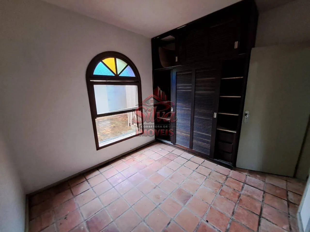 Imagem Casa com 3 Suítes a 120m do Mar