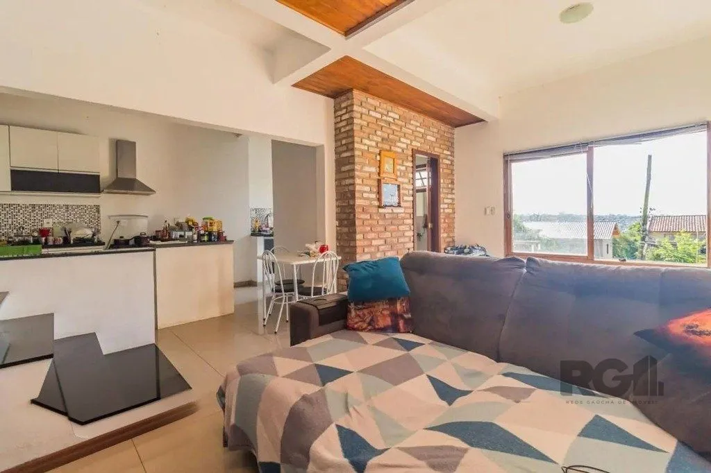 Imagem Casa com 3 dormitórios no bairro Cascata, Porto Alegre