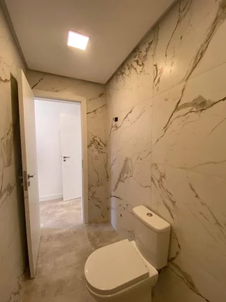 Imagem ESTILO EM ALTO PADRÃO!!! Casa térrea com 2 dormitórios, condomínio fechado