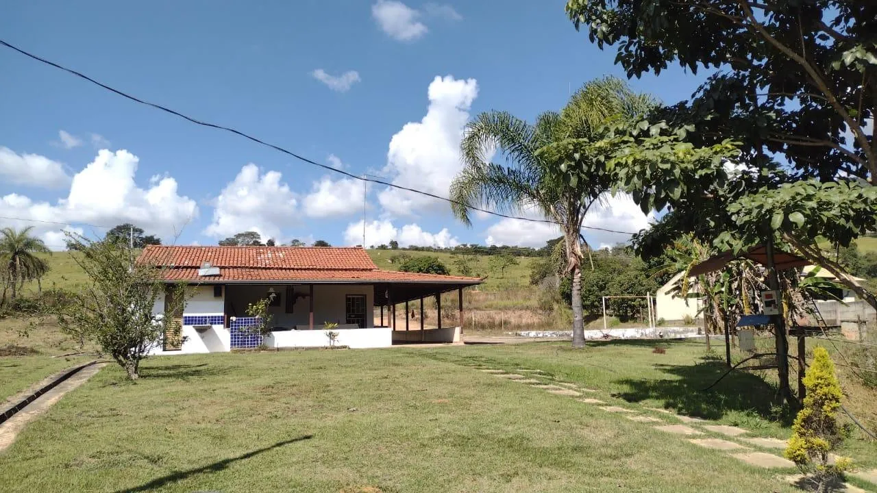 Imagem Sítio a venda com 6.000 m², localizado em Crucilândia/ MG
