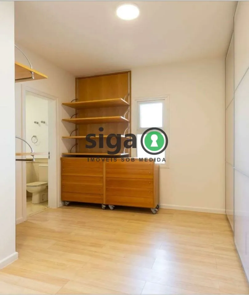 Imagem Casa em condomínio, no Jd Cordeiro, com 4 suites , 6 vagas e piscina à Venda