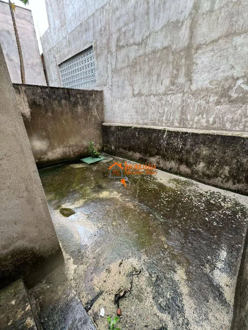 Imagem Casa com 4 dormitórios à venda, 400 m² por R$ 660.000,00 - Cidade Soberana - Guarulhos/SP