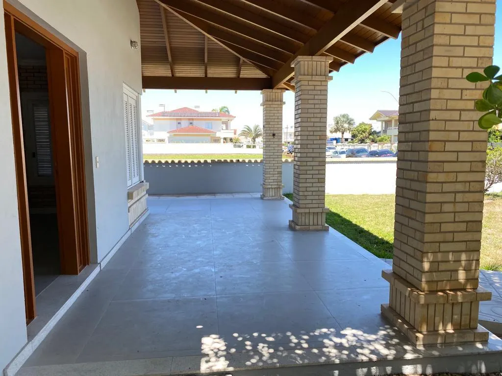 Imagem Sobrado 5 Dormitórios - Bairro Atlantida