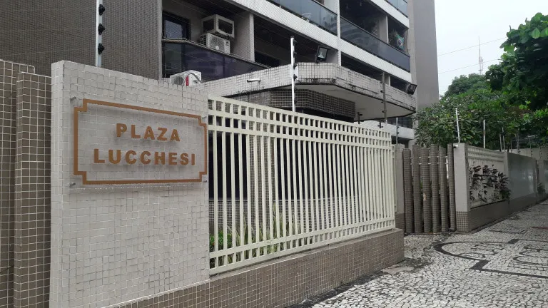 Imagem Apartamento com 4 Quartos para Alugar, 200 m² em Batista Campos - Belém