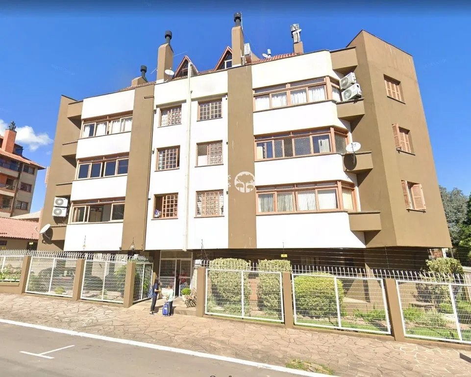 Cobertura Triplex à Venda em Centro, Canela - RS