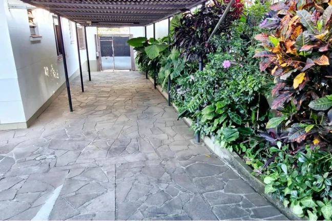 Imagem Casa para venda no bairro Jardim do Salso em Porto Alegre