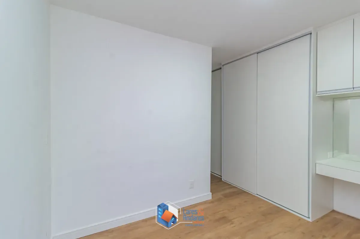 Imagem Apartamento para venda em Moema com 3 quartos, sendo 1 suíte, 112m²