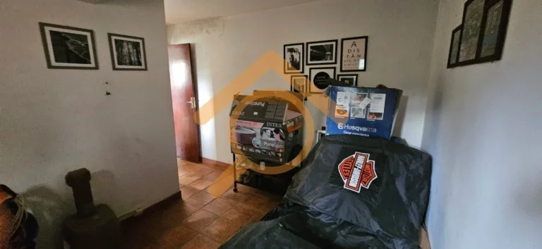 Imagem Casa de luxo em Interlagos: 4 quartos, 2 suítes, 3 salas, 5 banheiros, 6 vagas, 350m² de área - São Paulo-SP.