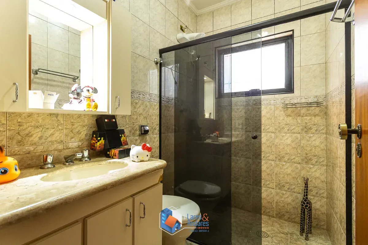 Imagem Sobrado para venda em Vila Constança com 3 quartos, sendo 3 suítes, 263m²