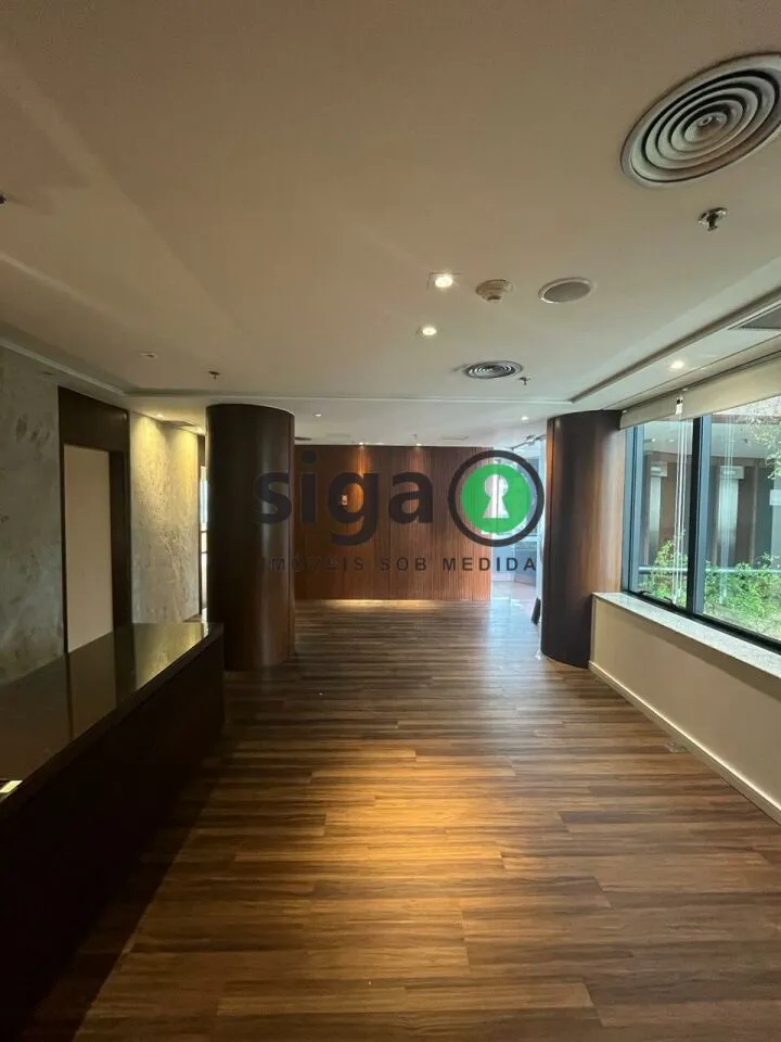 Imagem Sala Comercial e 4 banheiros à Venda, 292 m² por R$ 41.000,00