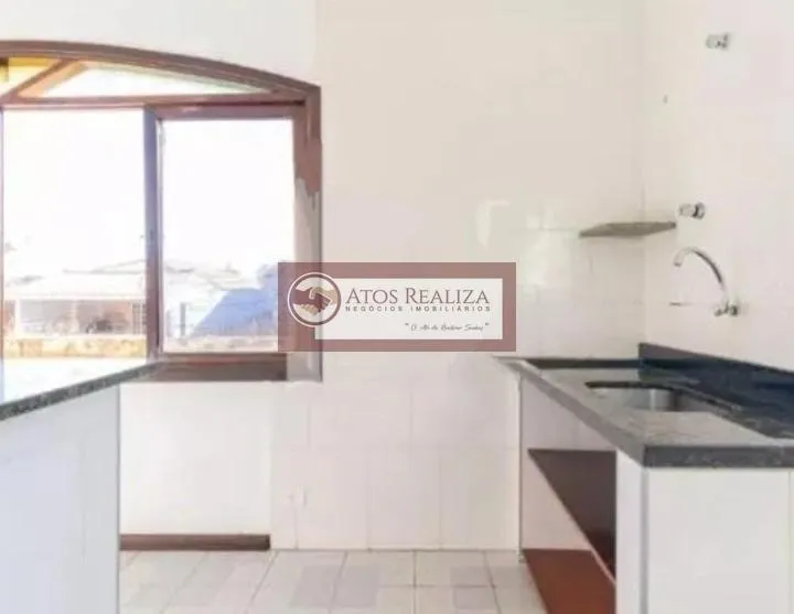 Imagem Alugo Sobrado com entrada compartilhada no Jd Satélite -São Paulo. Com Sala, cozinha, banheiro, área de serviço, R$ 1.250. OBS: Com vaga de garagem R$ 1.450,00 Agende uma visita.
