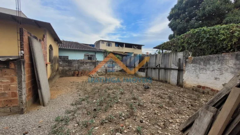 Imagem Casa com 4 quartos excelente localização no Canaã