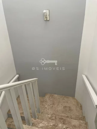 Imagem Casa à venda com 3 dormitórios e 2 suítes na Granja Viana – mais Galpão !