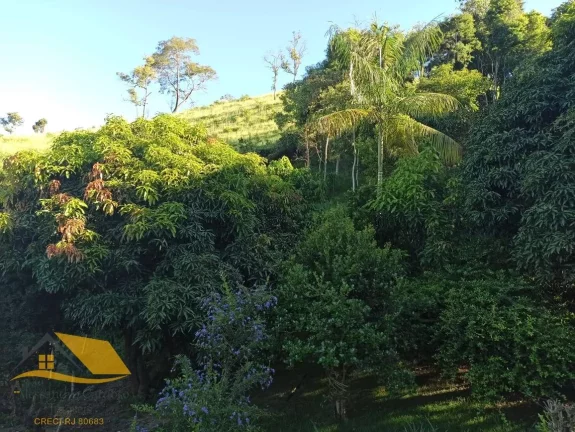 Imagem Chácara com 4500 mts² em Amparo