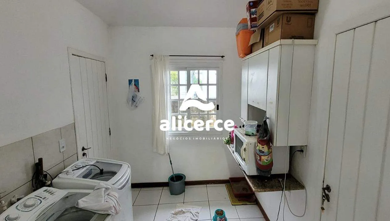 Imagem Casa à venda com 4 quartos 1 suíte, 162m² em Campeche Florianópolis