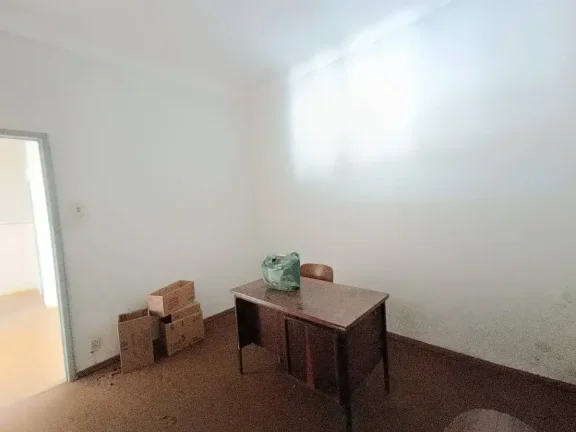 Imagem Casa com Excelente Localização no Centro de Barbacena. Ideal para Clínicas ou Residencial