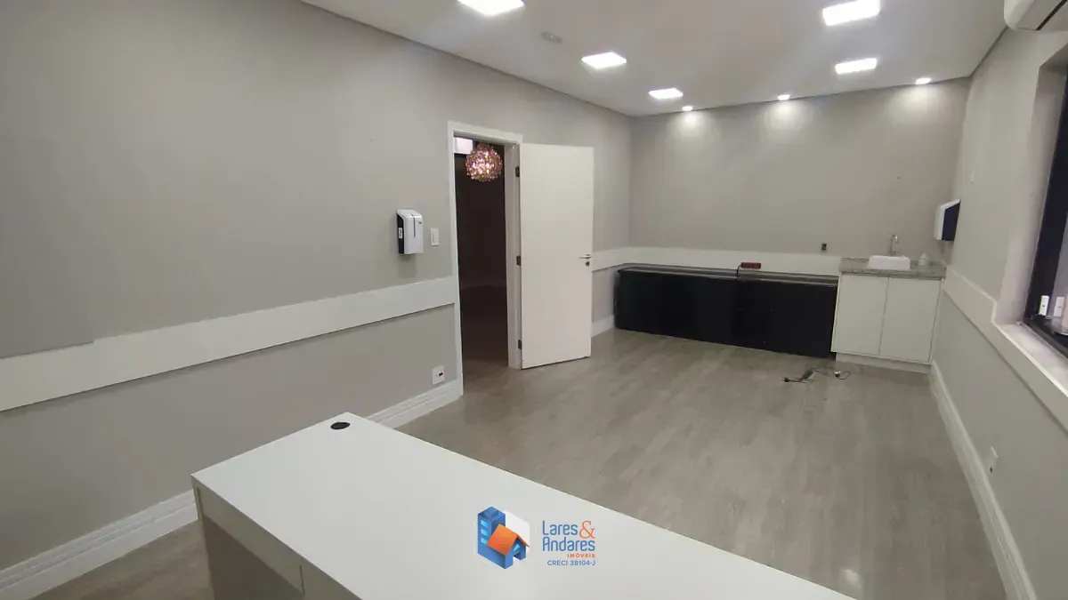 Imagem Casa comercial para venda e locação em Indianópolis, 500m²
