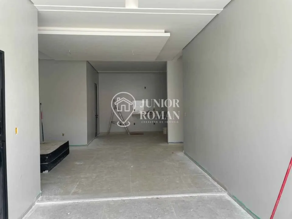 Imagem CASA ALTO PADRÃO COM 3 SUÍTES, 2 SALAS, PISCINA E GARAGEM PARA 2 CAMINHONETES - BAIRRO BANDEIRANTES - BARREIRAS/BA