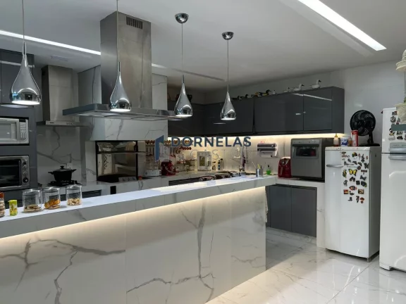 Foto do imóvel CASA NA QE 15 GUARÁ II 3 SUÍTES ALTO PADRÃO ELEVADOR TERRENO 200,00M²