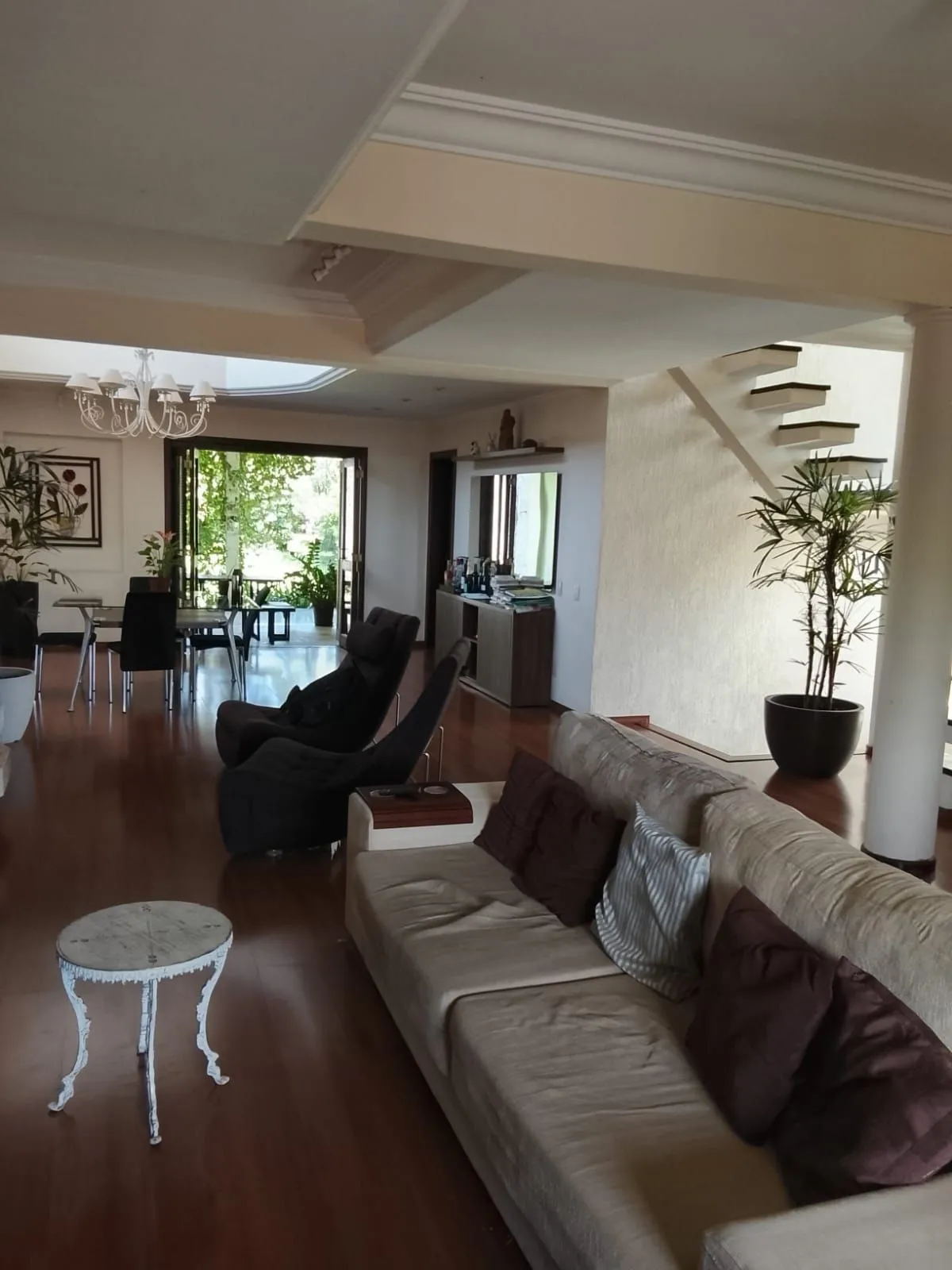 Imagem CASA / SOBRADO 5D e 10 vagas 3 Banheiros - Pátio enorme c/ Jacuzi e Pergolado - Living 3 ambientes - Sta Teresa