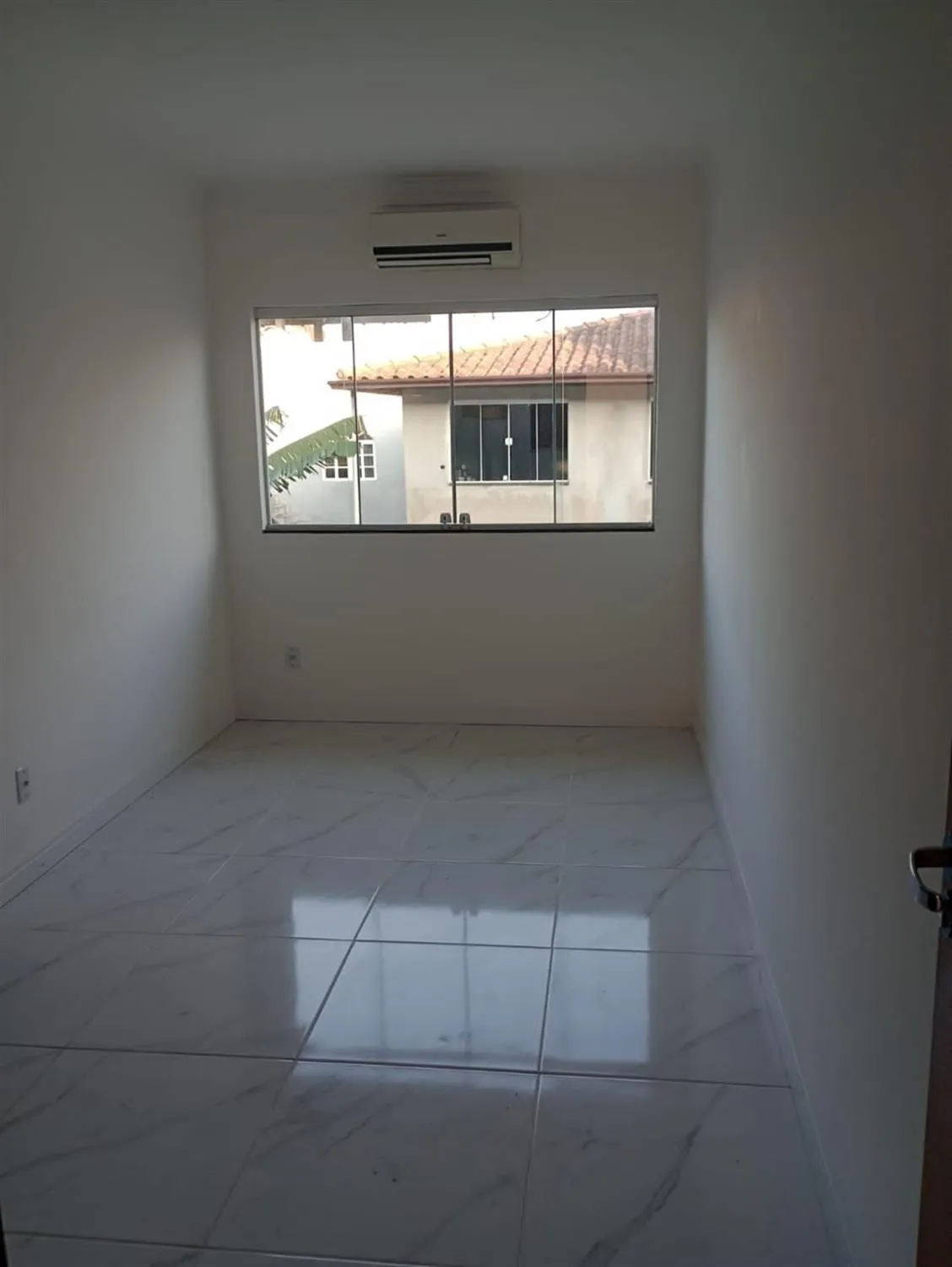 Imagem Casa com 2 quartos à venda em Vila Velha