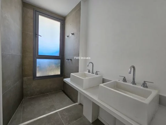 Imagem Imperdível: Apartamento à venda no Brooklin, São Paulo-SP, com 3 quartos, 3 salas, 5 banheiros, 3 vagas de garagem e 197m².