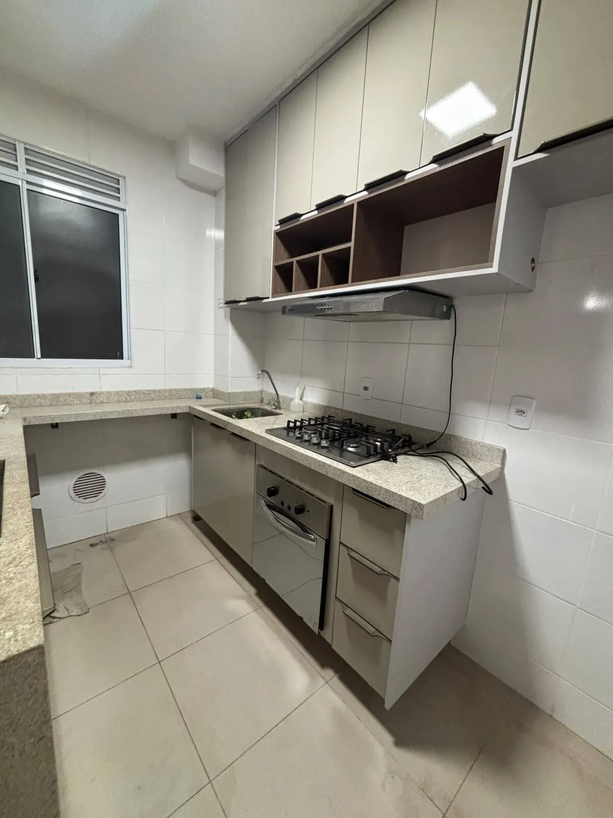 Imagem Apartamento 2 quartos, 1 banheiro - segundo andar- elevador. Coophema.