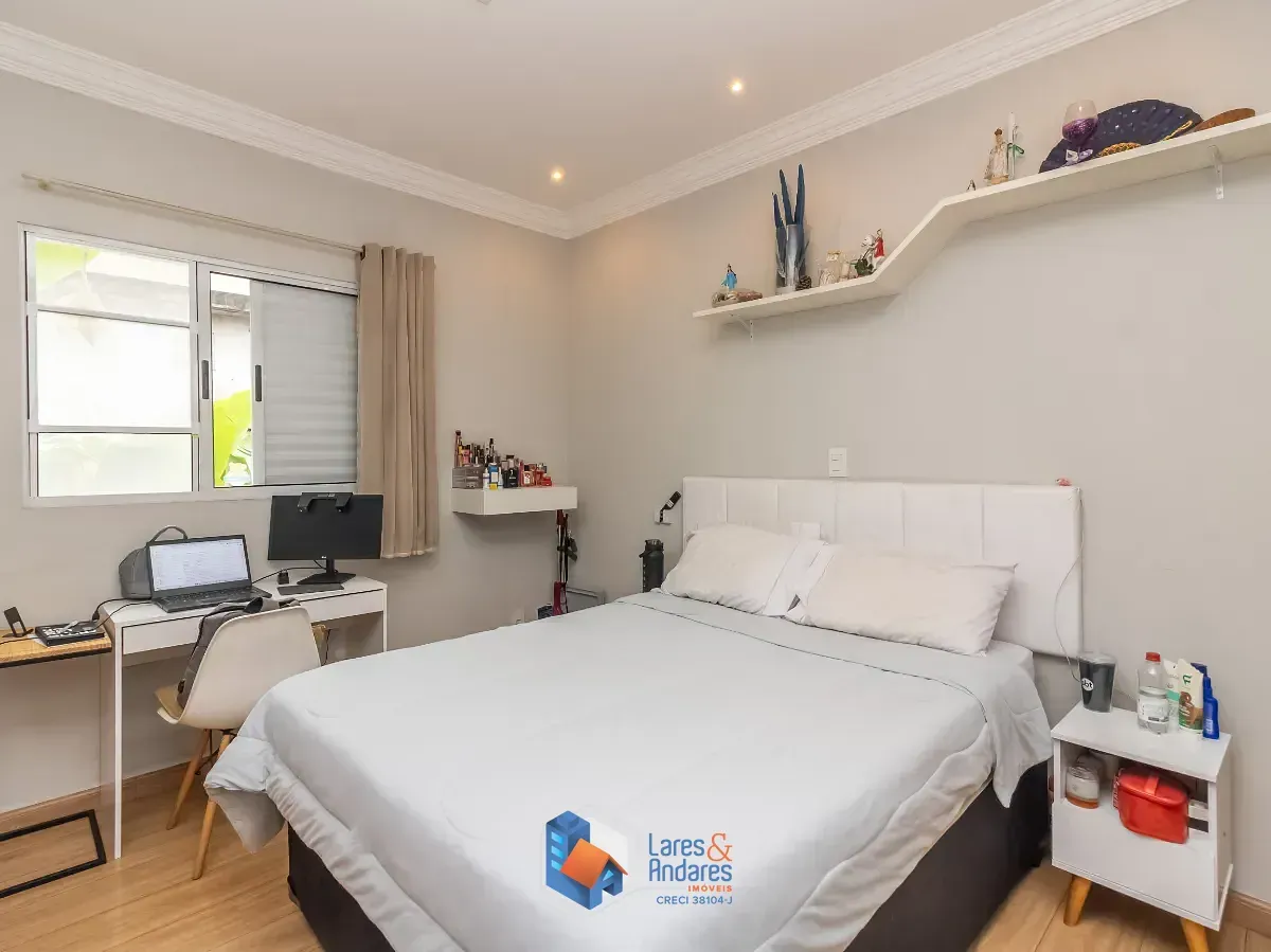 Imagem Sobrado para venda em Jaraguá com 3 quartos, sendo 3 suítes, 335m²