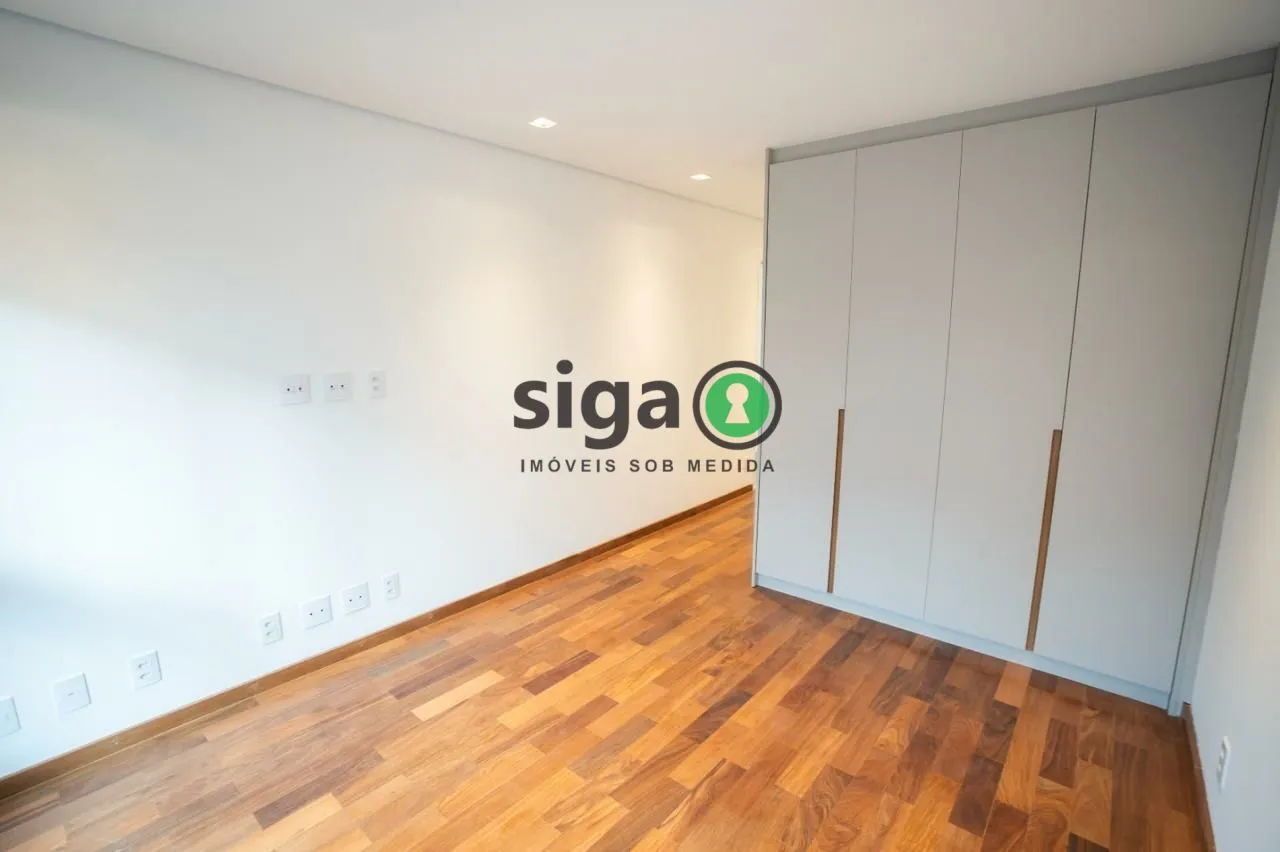 Imagem Casa em Condomínio fechado, a venda ,com 4 quartos, sendo 2 suites, 4 vagas, no Alto da Boa Vista.